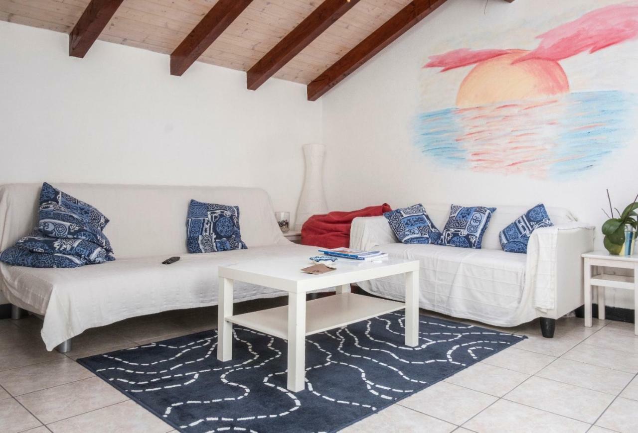 דירות אלבניה Casa Helios מראה חיצוני תמונה